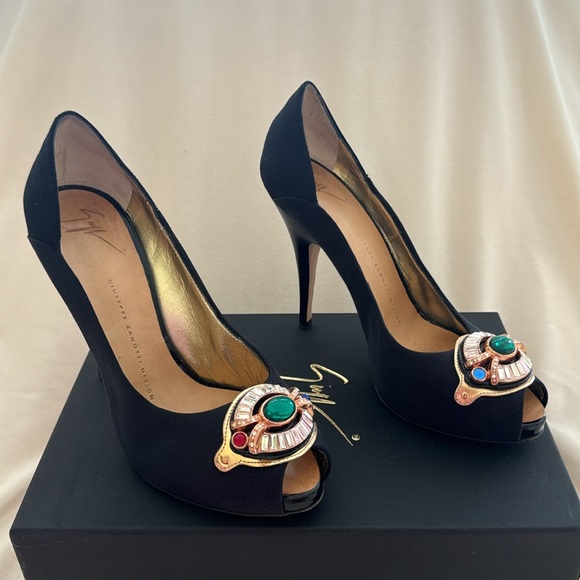 Giuseppe Zanotti Heels - Picture 3 of 11